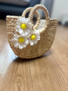 Water Hyacinth Handbag - The Perfect Fashion Accessory for the Beach and Festive Occasions