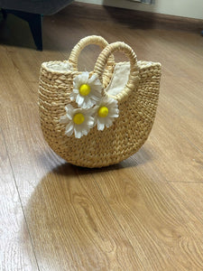 Water Hyacinth Handbag - The Perfect Fashion Accessory for the Beach and Festive Occasions