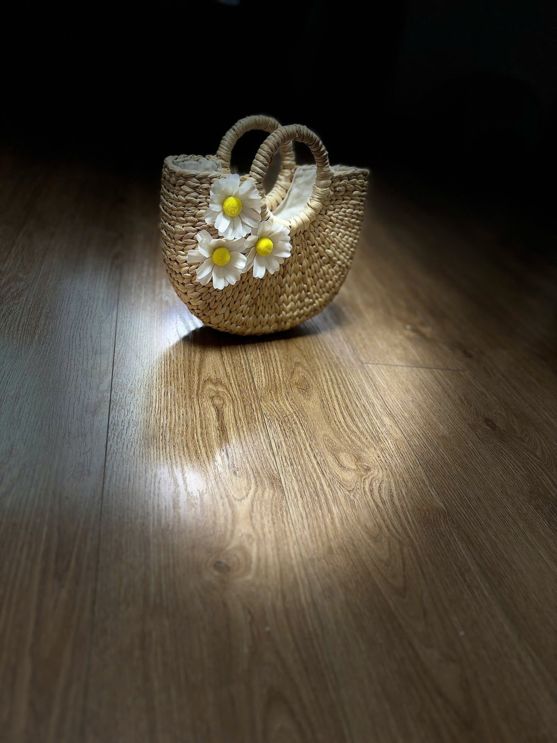 Water Hyacinth Handbag - The Perfect Fashion Accessory for the Beach and Festive Occasions